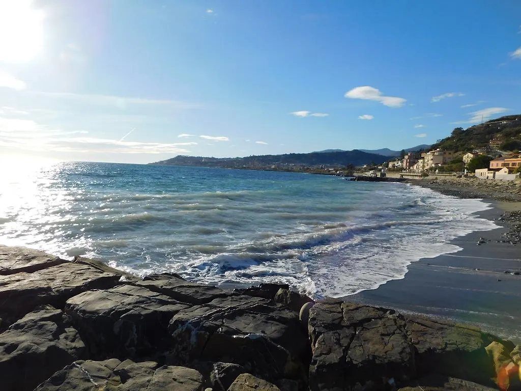 Apartamento Casa Azzurra Riva Ligure Italia